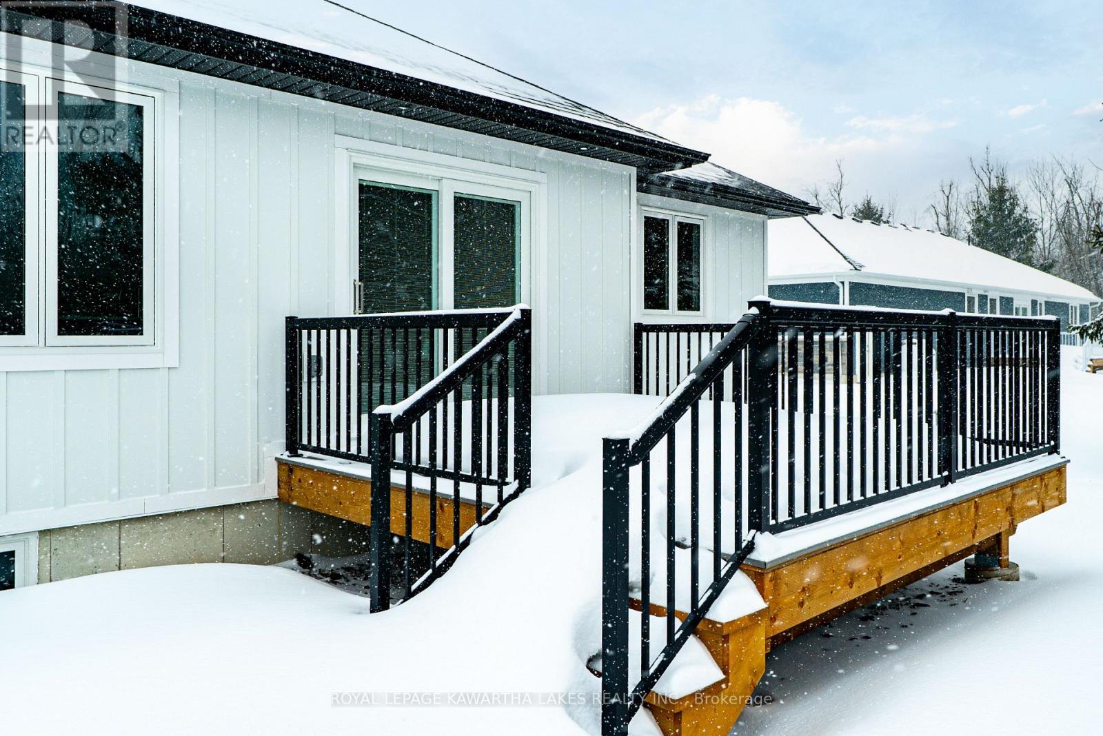 6 Patrick Street, Kawartha Lakes, Ontario  K0M 2B0 - Photo 36 - X12908556