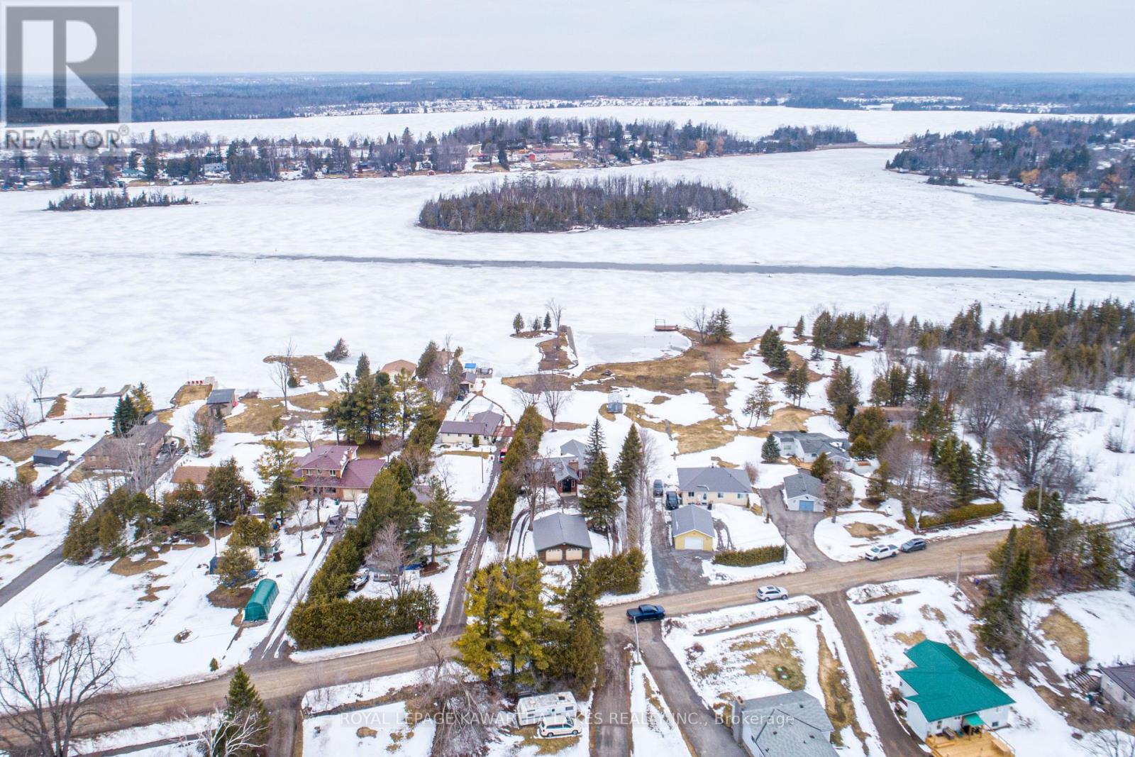 63 Robinson Avenue, Kawartha Lakes, Ontario  K0M 2B0 - Photo 3 - X12929112