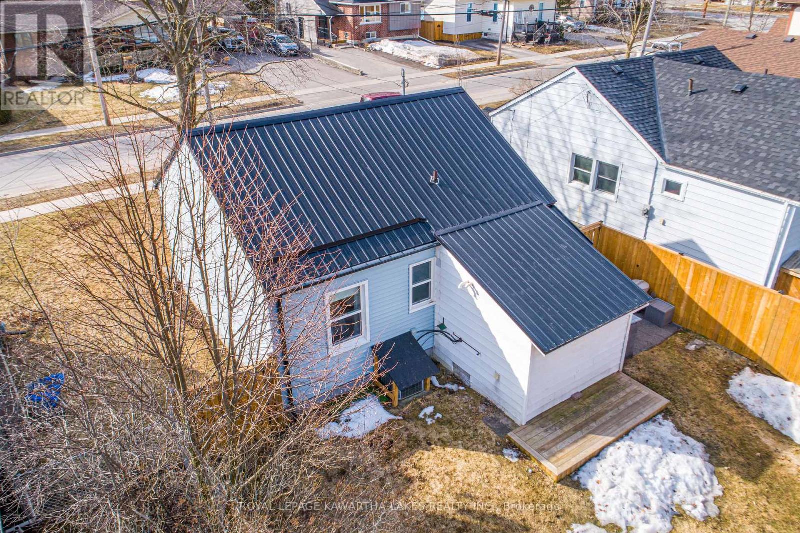 56 Glenelg Street E, Kawartha Lakes, Ontario  K9V 1Z3 - Photo 25 - X12939022