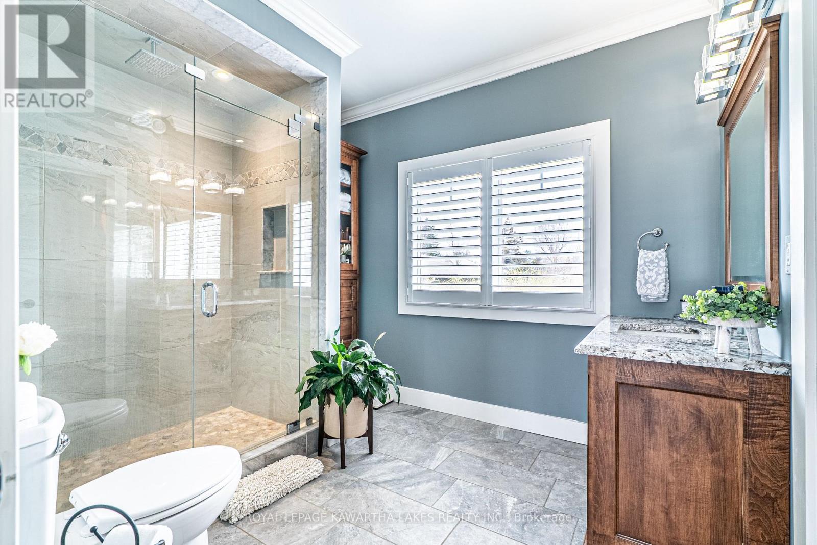 56 Falls Bay Road, Kawartha Lakes, Ontario  K0M 1A0 - Photo 27 - X12963504