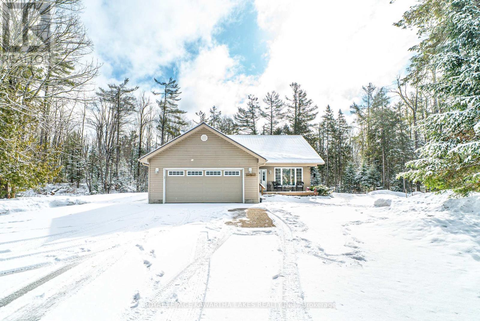 914 County Rd 49, Trent Lakes, Ontario  K0M 1A0 - Photo 1 - X12971700