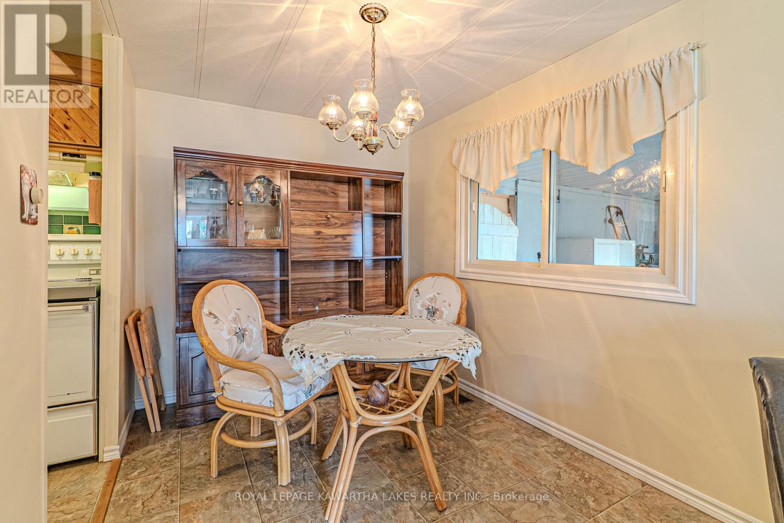 4 Vista Drive, Kawartha Lakes, Ontario  K9V 4R1 - Photo 13 - X13041104