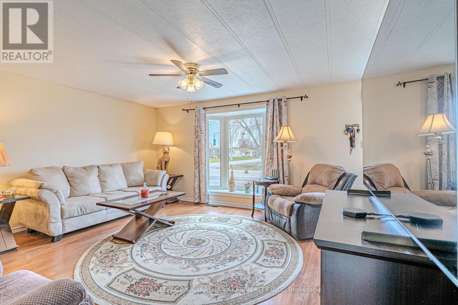 4 Vista Drive, Kawartha Lakes, Ontario  K9V 4R1 - Photo 17 - X13041104