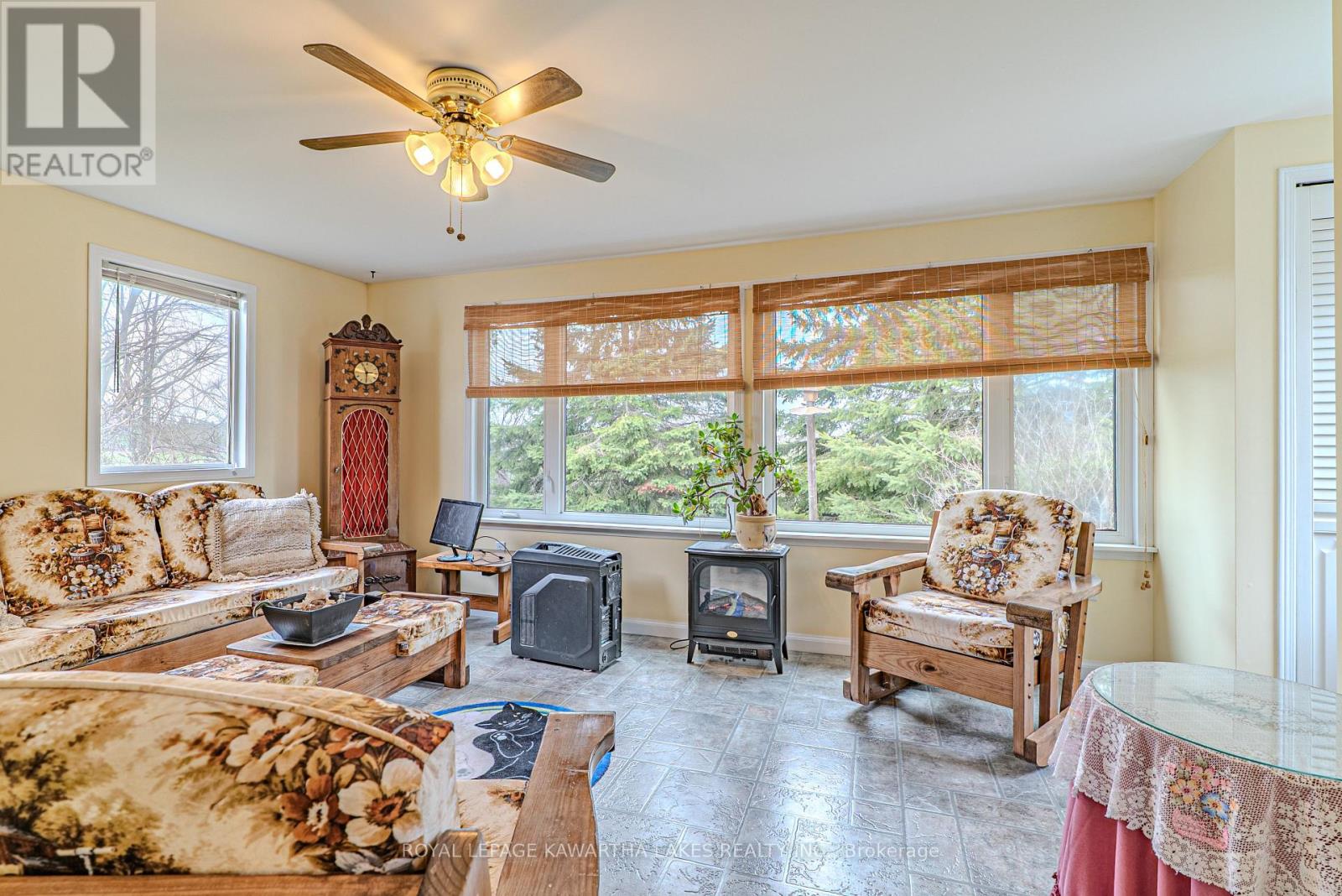 4 Vista Drive, Kawartha Lakes, Ontario  K9V 4R1 - Photo 7 - X13041104