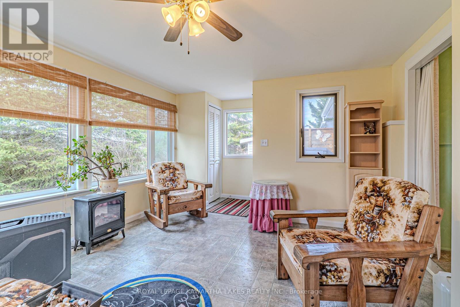 4 Vista Drive, Kawartha Lakes, Ontario  K9V 4R1 - Photo 9 - X13041104