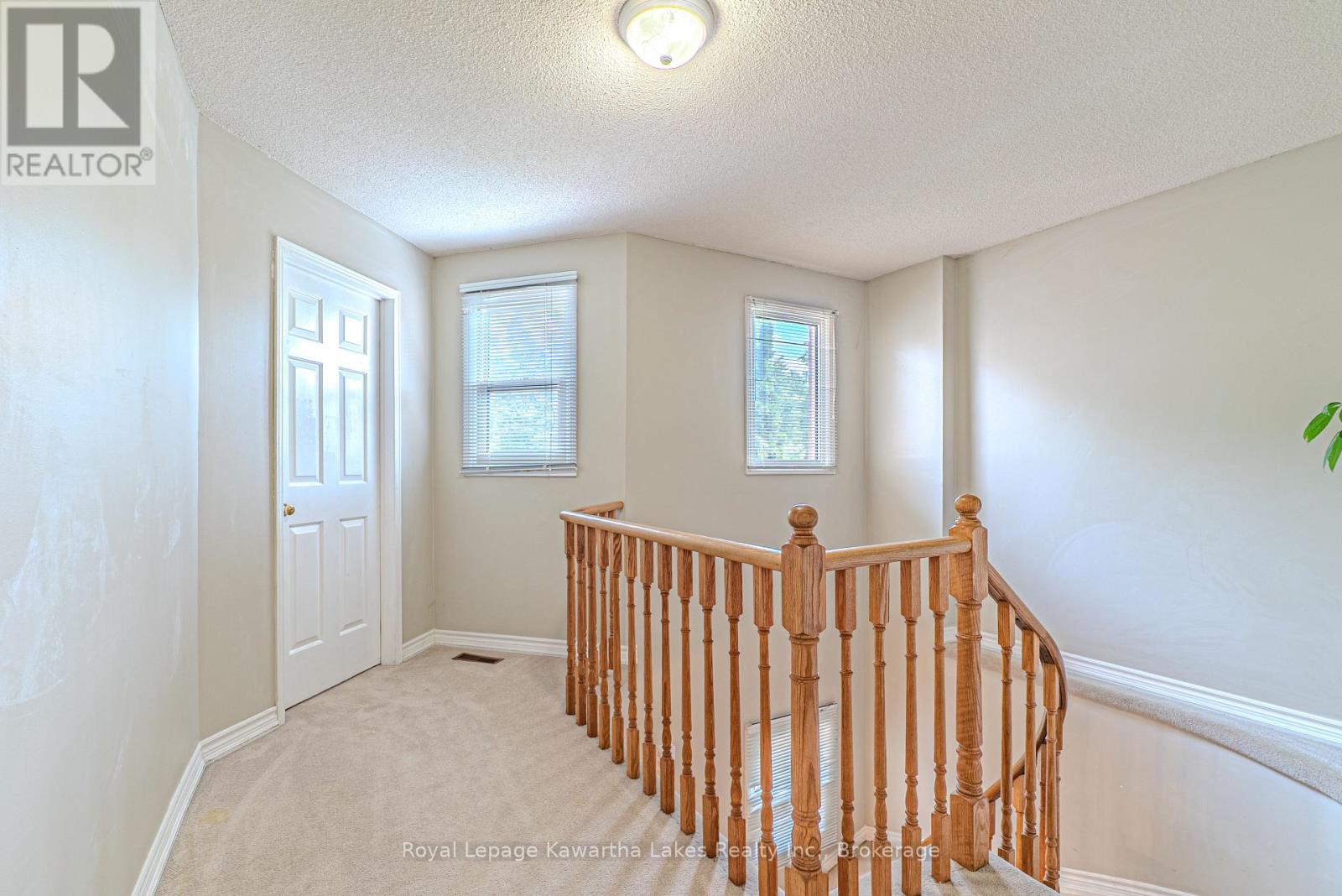 38 Lipton Crescent, Whitby, Ontario  L1R 1W7 - Photo 17 - E13513422