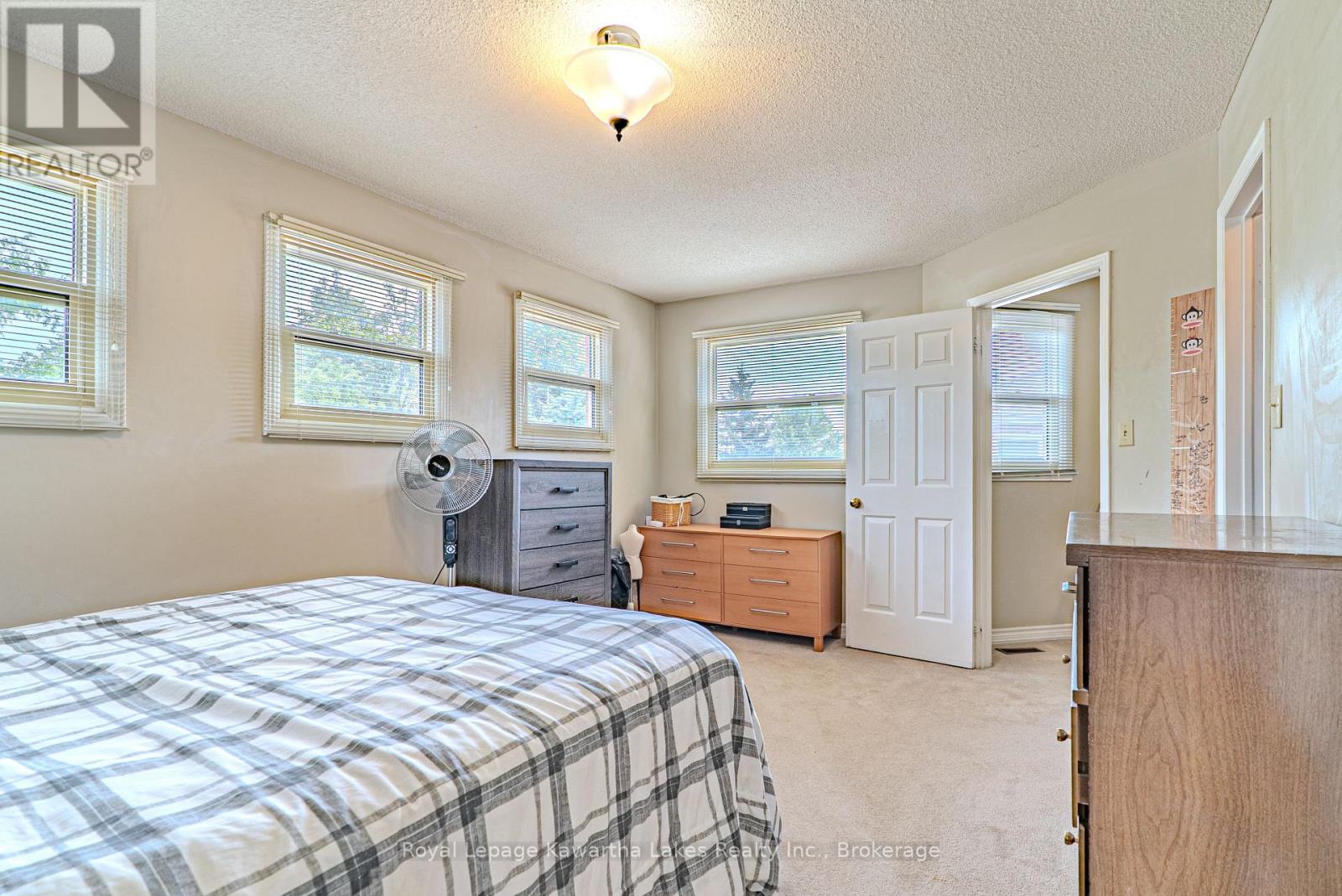 38 Lipton Crescent, Whitby, Ontario  L1R 1W7 - Photo 19 - E13513422