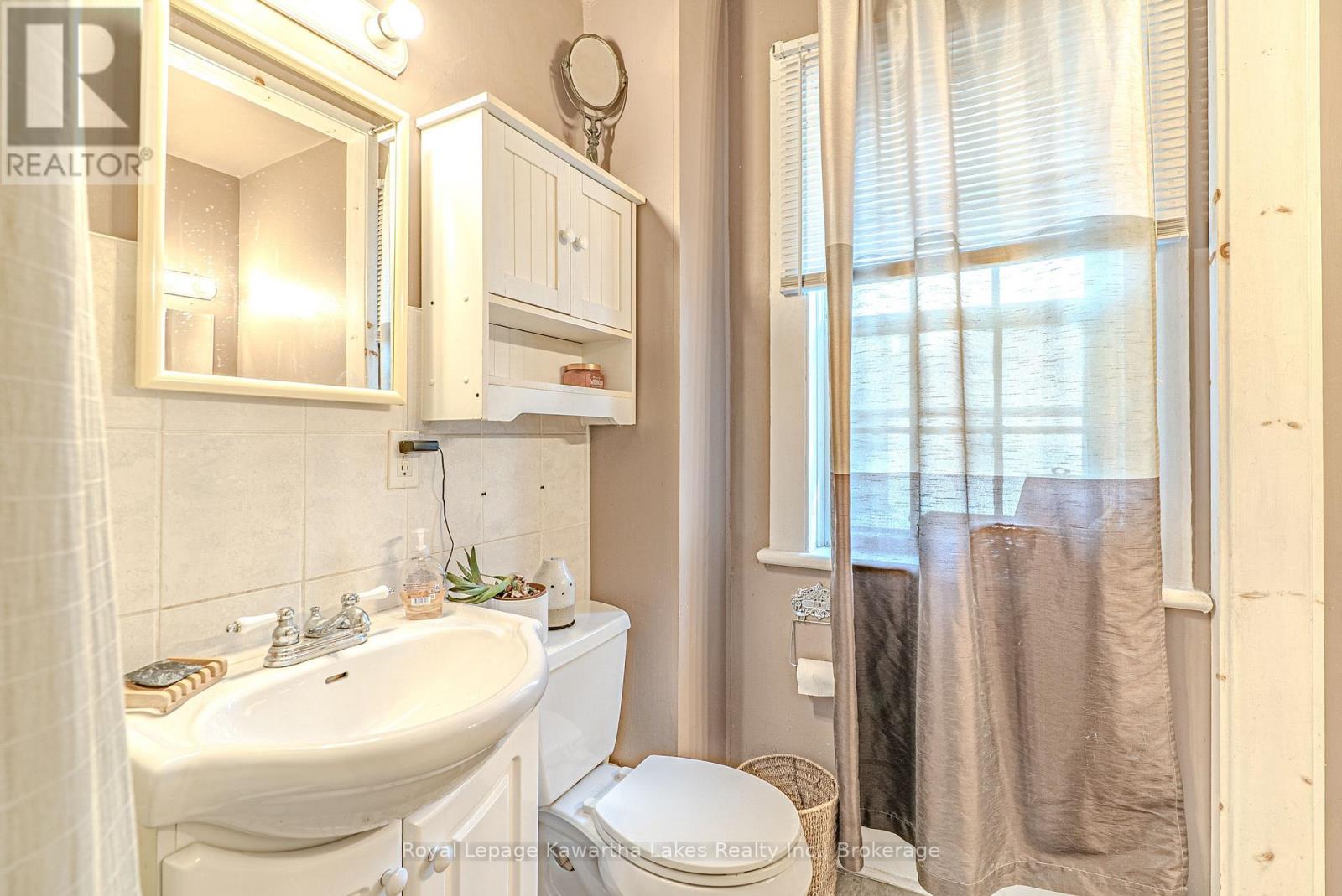 18 Melbourne Street W, Kawartha Lakes, Ontario  K9V 2S6 - Photo 28 - X13760520